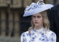 Lady Louise Windsor passa despercebida em surpreendente momento real