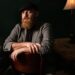 Marc Broussard anuncia novo álbum SOS V: Songs of the 50s para lançamento em fevereiro de 2026, compartilha nova faixa “Stagger Lee”