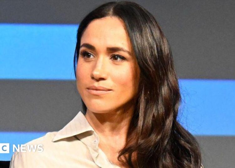 Meghan entra em contato com o pai distante, Thomas, após relatos de amputação, disse o porta-voz