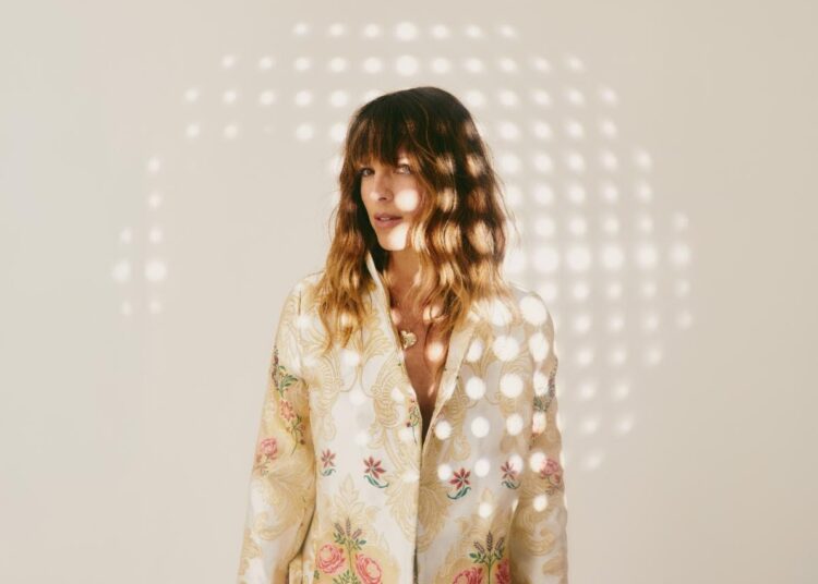 Melody’s Echo Chamber compartilha nova música