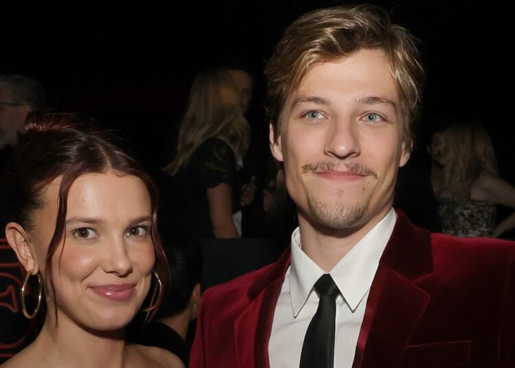 Millie Bobby Brown diz que Raye se apresentou em seu casamento