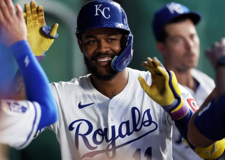 Notícias do Kansas City Royals: Maikel Garcia consegue seu acordo