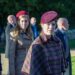 O desonrado Andrew 'lançou uma longa sombra' sobre o Natal de Beatrice e Eugenie em Sandringham, pois elas foram forçadas a 'evitar' os fãs, afirma especialista em linguagem corporal