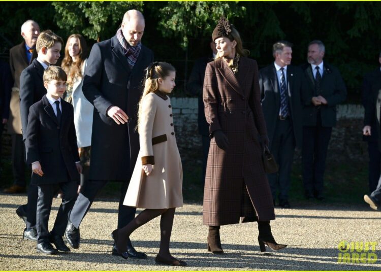 O príncipe William e a princesa Catherine juntam-se ao rei Charles e a mais membros da família real britânica na caminhada matinal de Natal: Foto 5257965 | Fotos de Kate Middleton, Príncipe William, Princesa Beatrice, Princesa Eugenie | Just Jared: notícias e fofocas sobre celebridades