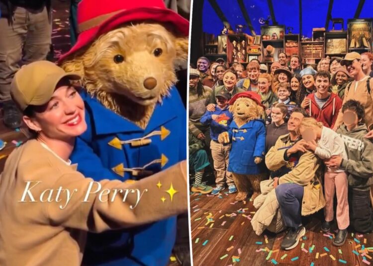Os ex-namorados Katy Perry e Orlando Bloom levam a filha para a peça de 'Paddington' em um passeio raro