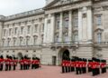 Palácio de Buckingham perde destaque quando a família real se muda para fora de Londres