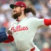 Matt Strahm #25 foi negociado dos Phillies para os Royals