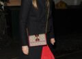 Princesa Beatrice aproveita festa de Natal em Londres enquanto Edoardo Mapelli Mozzi viaja para Los Angeles