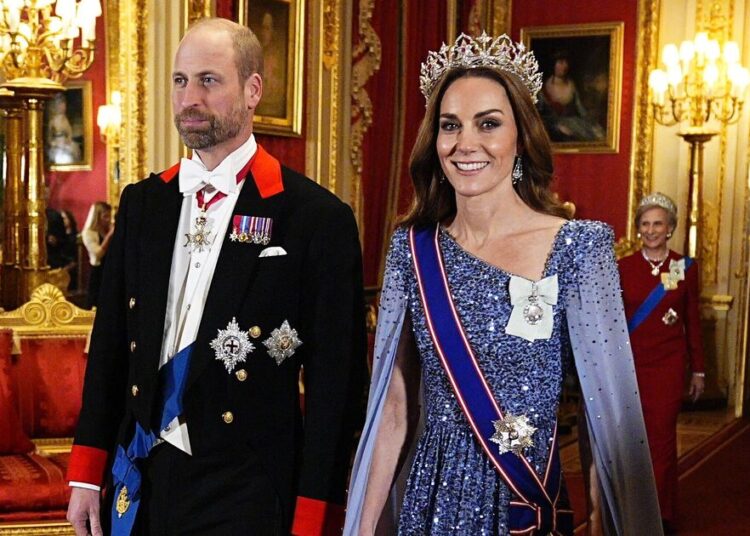 Princesa Kate deslumbra com vestido de lantejoulas e nova tiara de diamantes | Real | Notícias