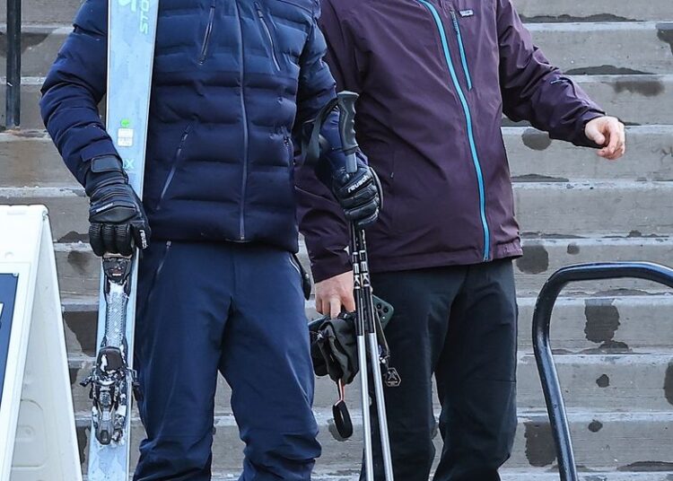 Príncipe Harry aproveita viagem de esqui em Aspen com amigo íntimo Nacho Figueras – fotos exclusivas