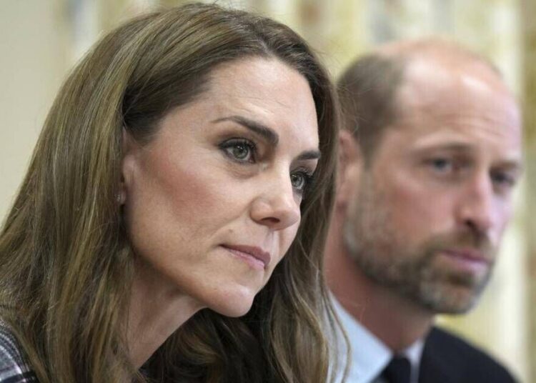 Príncipe William e Kate criticaram a repressão à segurança da árvore de Natal – Royals – Notícias