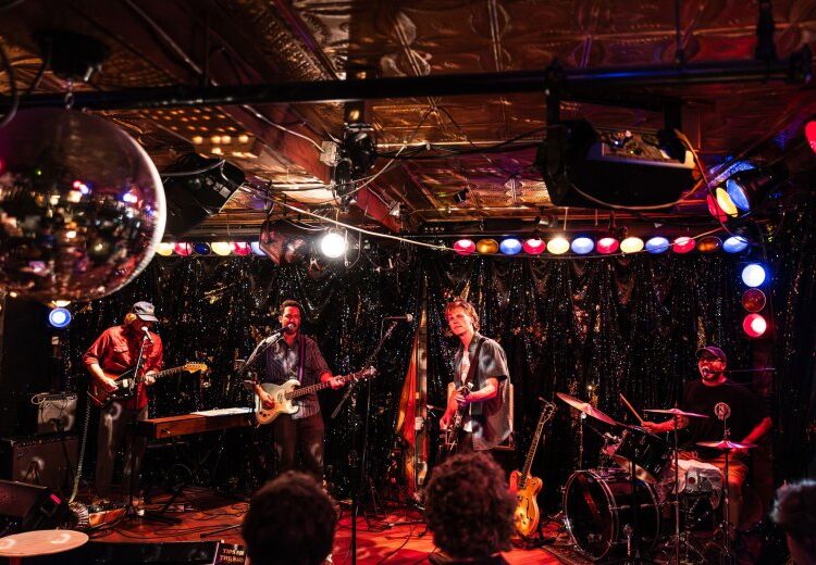 Programas de férias em Vermont e novos singles musicais