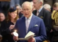 Rei Charles ‘profundamente emocionado’ com reação à mensagem de TV sobre câncer, diz Palácio de Buckingham