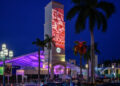 Restaurantes, lojas e entretenimento no Mizner Park de Boca Raton