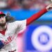 Royals adquire o canhoto Matt Strahm de Phillies para o destro Jonathan Bowlan