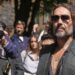 Russell Brand acusado de novas acusações de estupro e agressão sexual