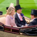 Sir Johnny Weatherby, confidente real de confiança e braço direito da Rainha Elizabeth em Ascot, morre aos 66 anos