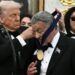 Sylvester Stallone estreia bengala aceitando medalha Trump enquanto fãs ‘desapontados’ – Celebrity News – Entretenimento