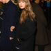 Taylor Swift aproveita a noite das garotas com Este Haim antes de seu aniversário de 36 anos