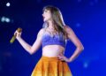 Taylor Swift usa slides para ensaios da Eras Tour em documentários