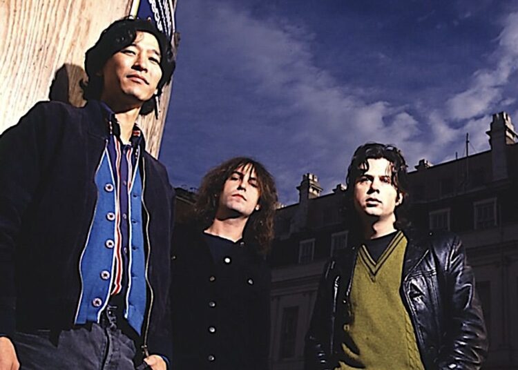Um dos maiores supergrupos grunge 'perdidos' dos anos 90 está retornando em 2026 com novas músicas e uma turnê mundial
