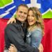 Casper Van Dien e Dina Meyer se abraçando