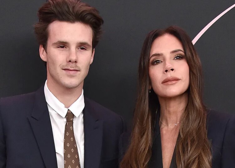 Victoria Beckham e filho Cruz recriam dança de 'Risky Business'
