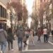West Walnut Open Streets atrai multidões e alegria do feriado para Center City Philadelphia