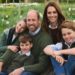 William e Kate revelam cartão de Natal com foto de família com George, Charlotte e Louis | Notícias do Reino Unido