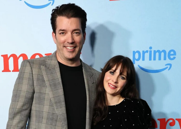 Zooey Deschanel revela que o noivo Jonathan Scott está restaurando sua casa de infância