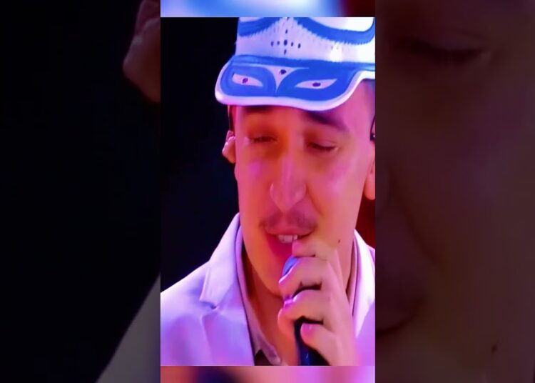 Roberto Carlos c1or1 ao vivo com João