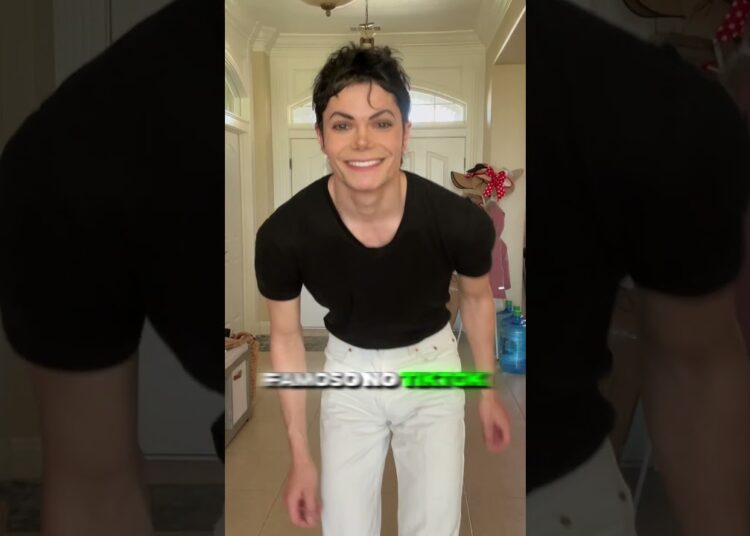 4 tiktokers poderia substituir celebridades #curiosidades #cantora #atriz #Rihanna #michaeljackson