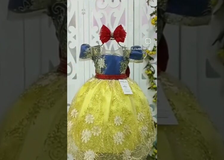 Vestido de festa Branca de Neve realeza #infantil #viral #vestidos #disney #realeza #1k #explore