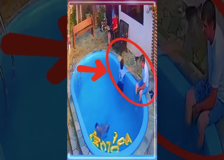 Pai quase m1rr1 após b1tid1 na piscina
