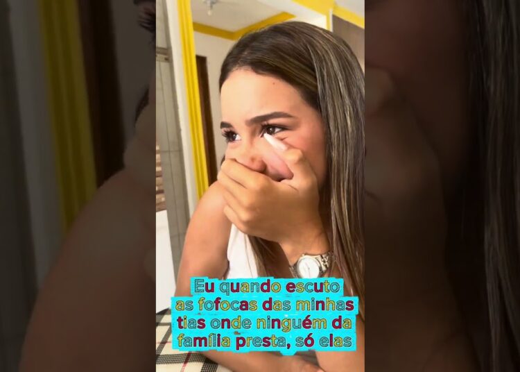 Como são as fofocas aí na sua casa? #explorar #humor #shortsvideo