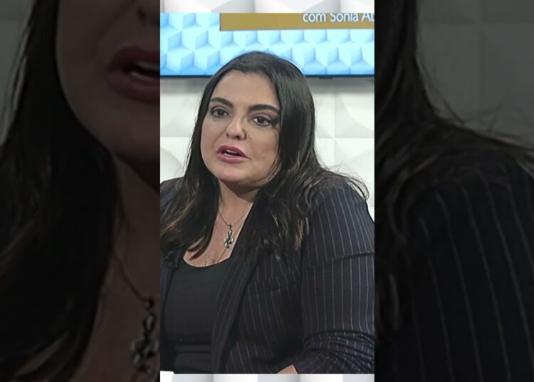 Fabíola Reipert conta como surgem suas fontes por trás das “fofocas”