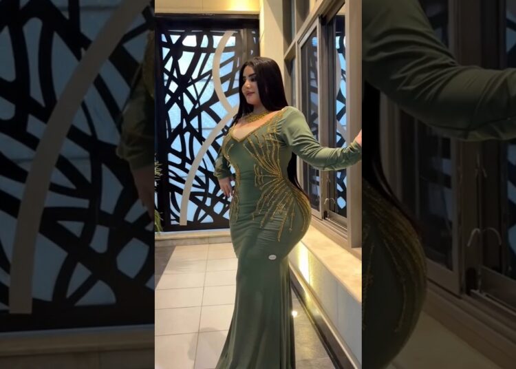 After all, why do the wives of Sheikhs do this? 😳 #dubaiprincess​ #shortvideo​ #dubai​ #mixtape​