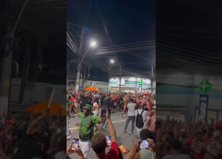 Virginia ARRASA no samba no pé em plena rua #virginiafonseca #fofoca #fofocas #shots #shotsviral