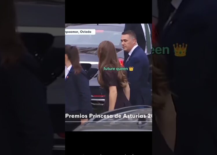 Royal family with full security💥#kingfelipe#leonor#sofia#royal#donasofia#new.