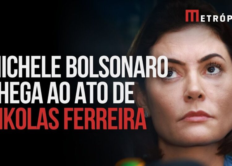 Michelle Bolsonaro faz aparição no ato de Nicolas Ferreira