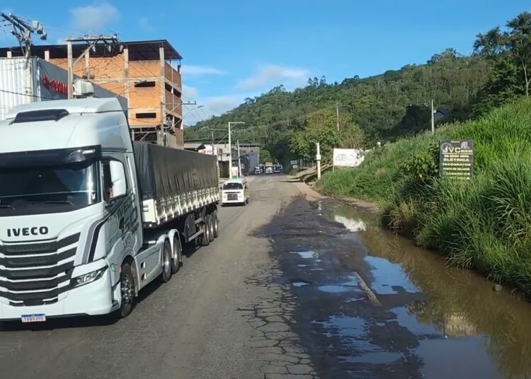 《EP151》SAINDO DO POSTO BARRIGAO REALEZA MINAS GERAIS BR262