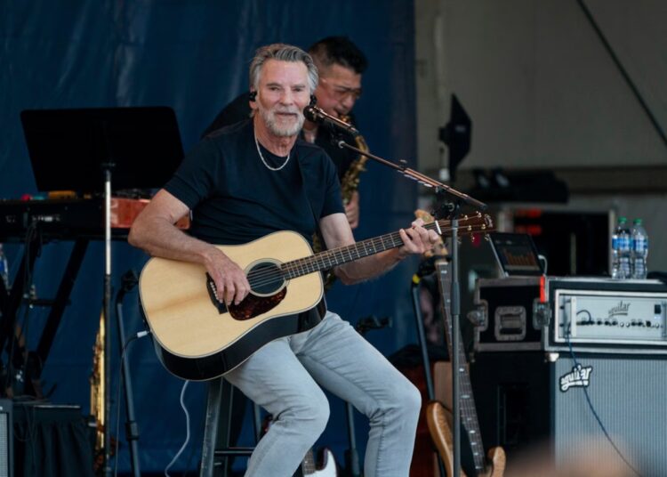Kenny Loggins