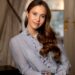 A filha da Rainha Maria e do Rei Frederik mostra uma surpreendente manicure real na foto do 15º aniversário com o irmão gêmeo