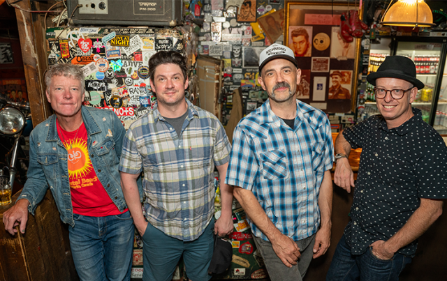 A nova descoberta do ano da Penguin Eggs Roots Music Canada Critics de 2025 é: Honeybear, the Band