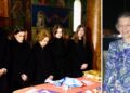 A realeza espanhola faz aparição sombria no memorial da princesa Irene da Grécia