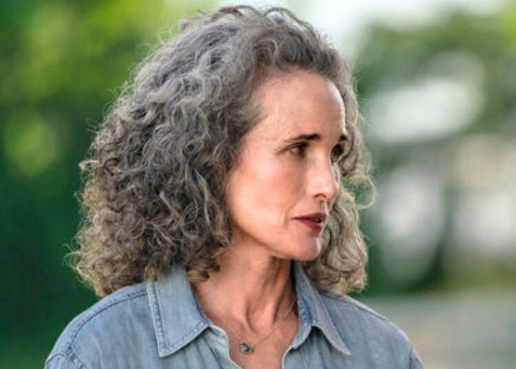 Andie MacDowell fala sobre o final de ‘The Way Home’