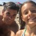 As raras fotos de família na praia de George Stephanopoulos mostram seu lado descontraído