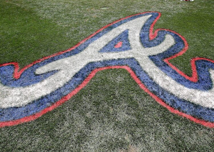 Braves contrata jovem arremessador após período de 3 anos no Royals
