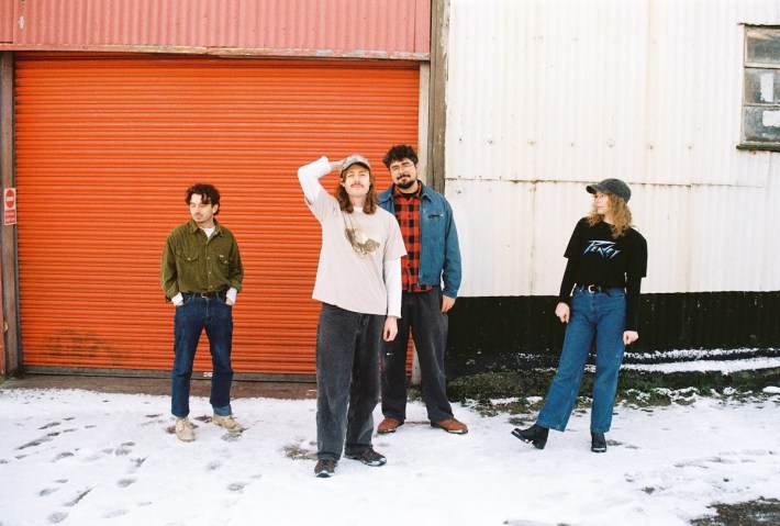 Brown Horse anuncia novo álbum ‘Total Dive’: ouça “Twisters”