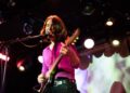 Cameron Winter, de Geese, faz show solo secreto em Nova York: revisão ao vivo